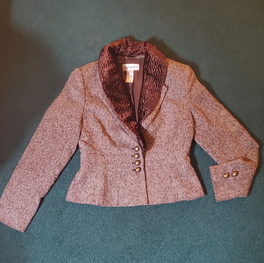 Suit Skirt & Jacket Fully Lined Poly-Blend with Detachable Faux-fur Collar